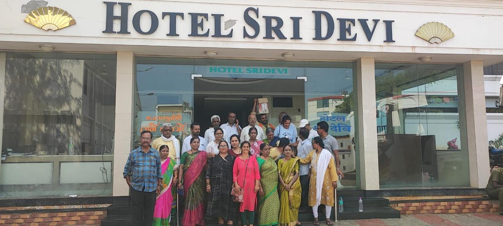 Hotel Sri Devi Kanyakumari Exteriör bild